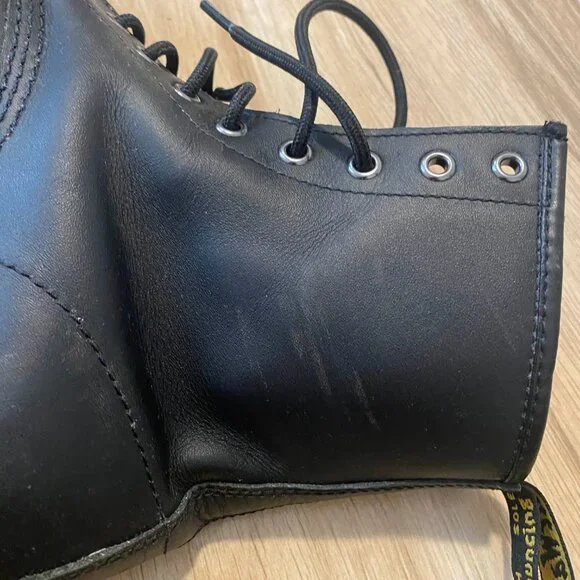 Dr. Martens 1460 W Black Leather Lace-Up Boots UK 7 / EU 41 / US 9 L Womens - Picture 6 of 7